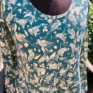 LuLaRoe scoop neck Lynnae long-sleeve top.